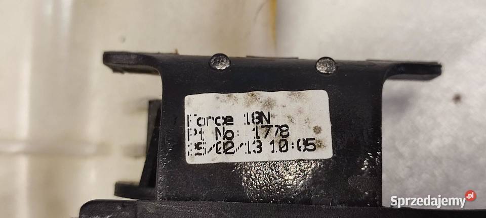 LAND ROVER DISCOVERY 4 ROLETA SIATKA PODSUFITKI