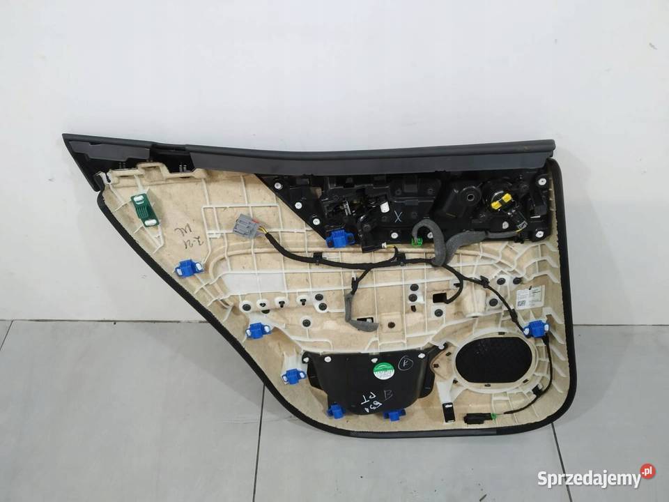 TAPICERKA BOCZEK PRAWY TYŁ Volvo S60 III