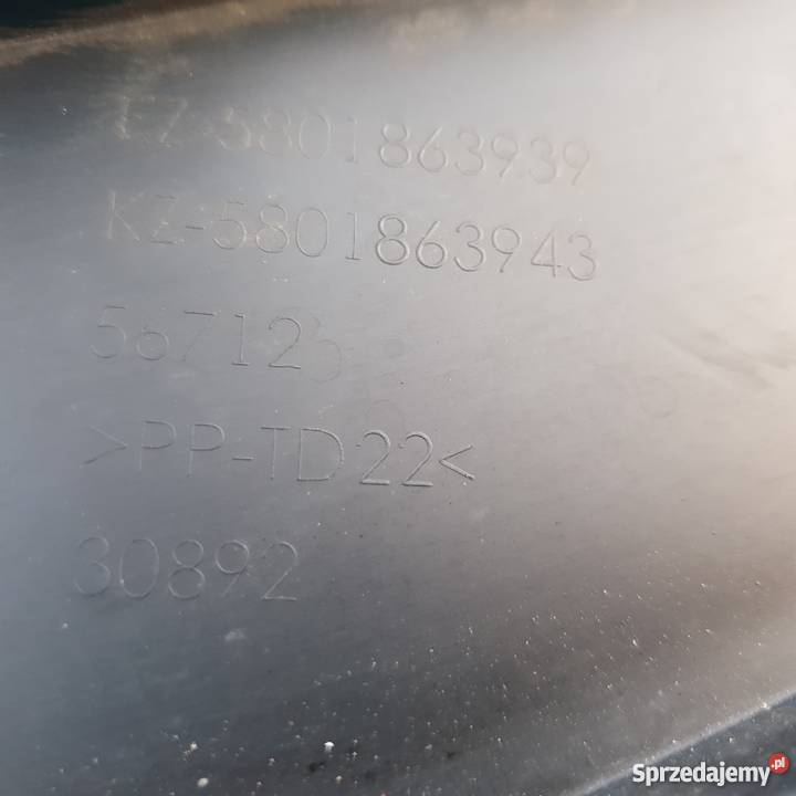 LISTWA NAKŁADKA BŁOTNIKA IVECO DAYLI 5801863939 Bieleń sprzedam