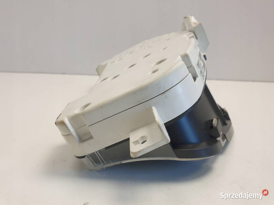 Volvo V50 18 16v LICZNIK ZEGARY europa 31254775 osobowe