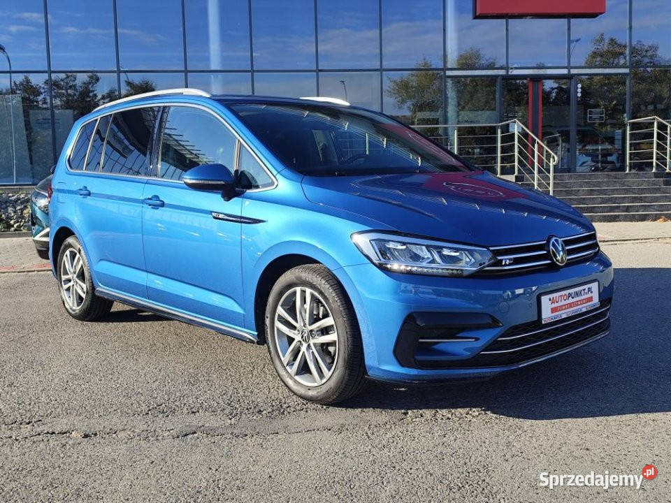 Volkswagen Touran 2023r salon panorama hak nieuszkodzony Kraków sprzedam