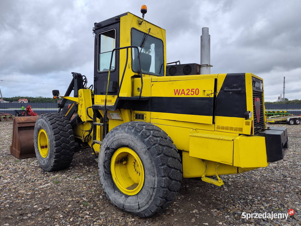Ładowarka kołowa KOMATSU WA2501 130 1987r Twardosławice
