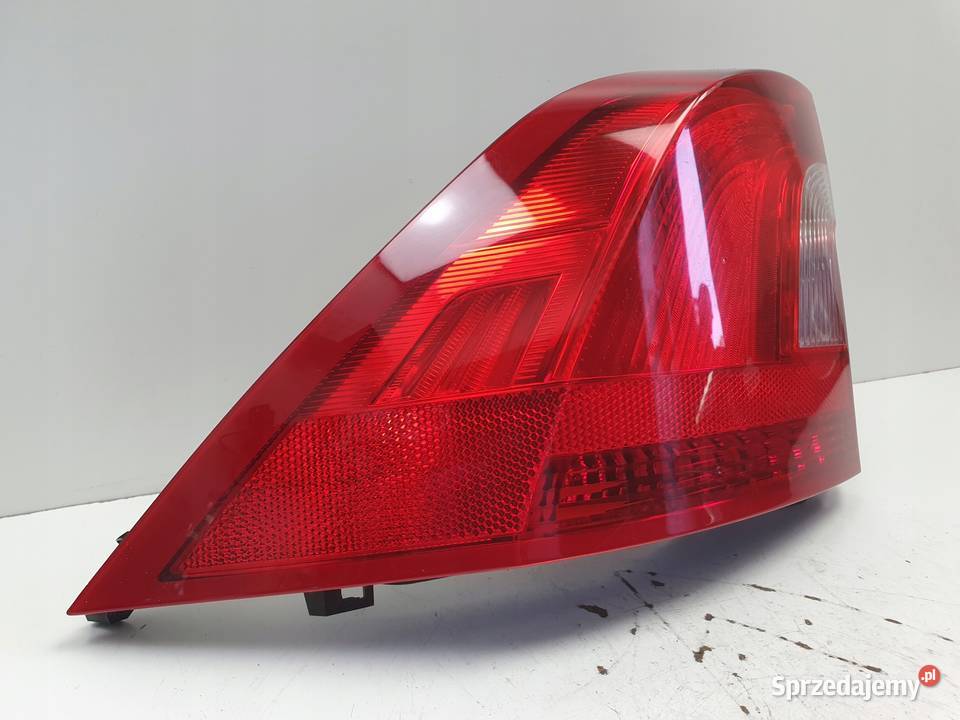 Volvo S60 II 1013r TYLNIA TYLNA LAMPA LEWA lewy Lampy tylne Janów