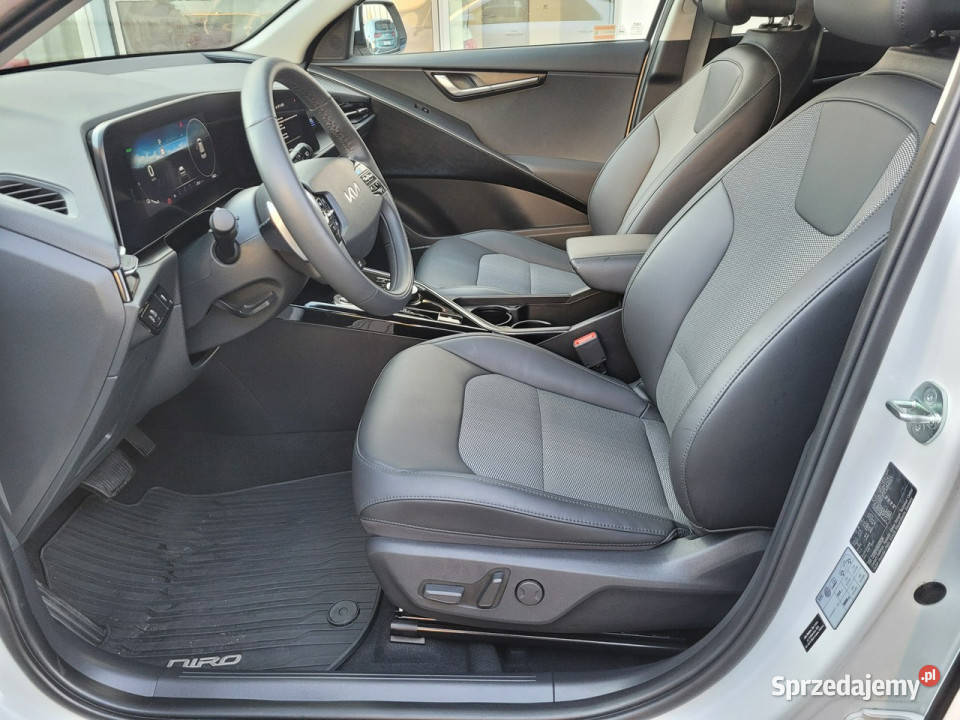 Kia Niro 452 zasiegu64kwh L Tech Pompa ciepła autoalarm kujawsko-pomorskie Toruń
