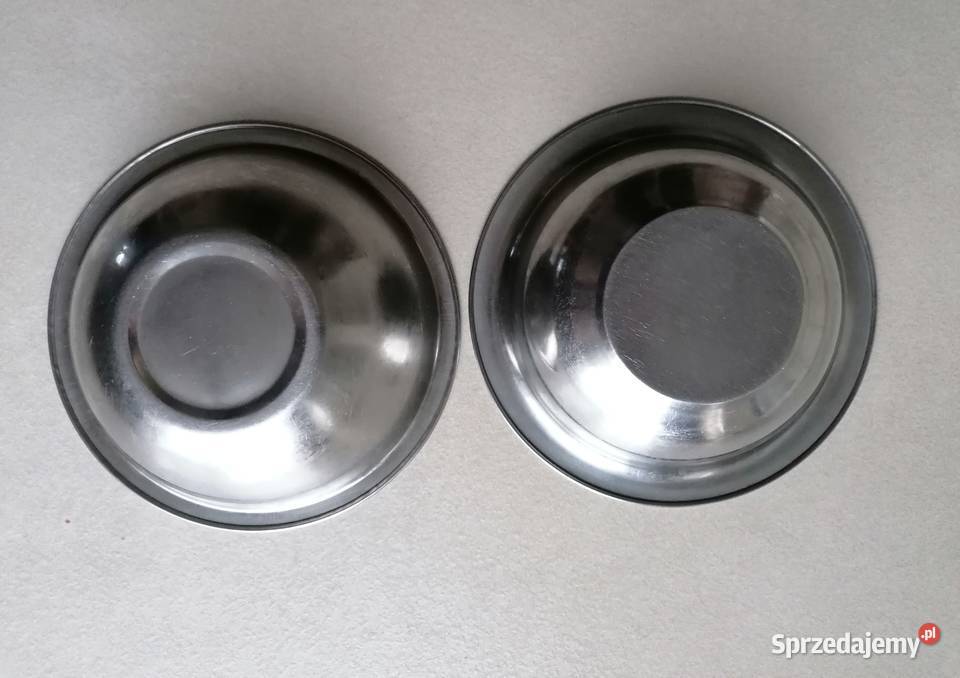 Dwie metalowe miski ze stali niedzewnej o