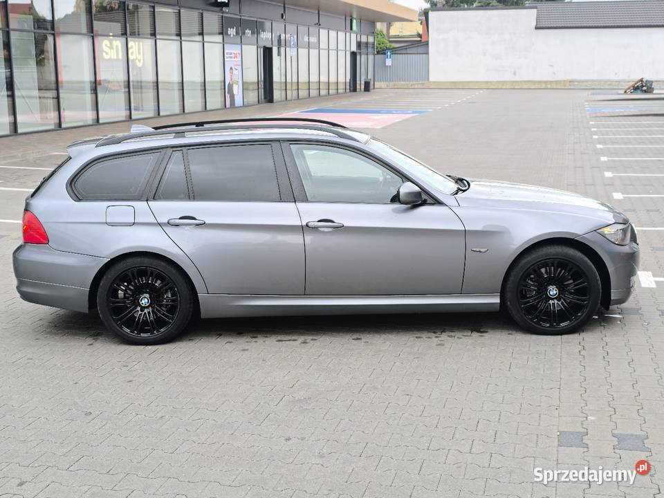 Sprzedam BMW E91 2009r Lift 318D 143 Rok produkcji 2009 Ląd-Kolonia