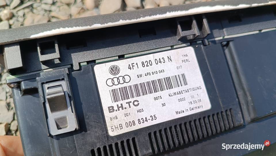 4F1820043N Panel sterowania nawiewu Audi A6 C6 małopolskie Radłów