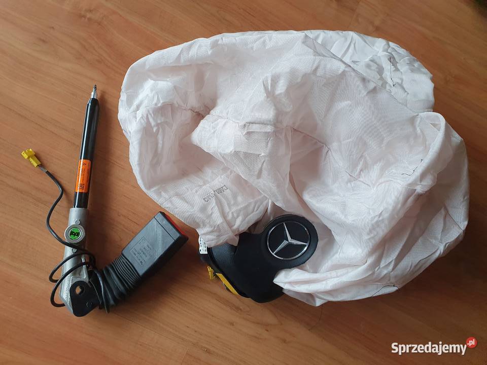 Wypalona poduszka kierowcy airbag pas Mercedes osobowe Poznań