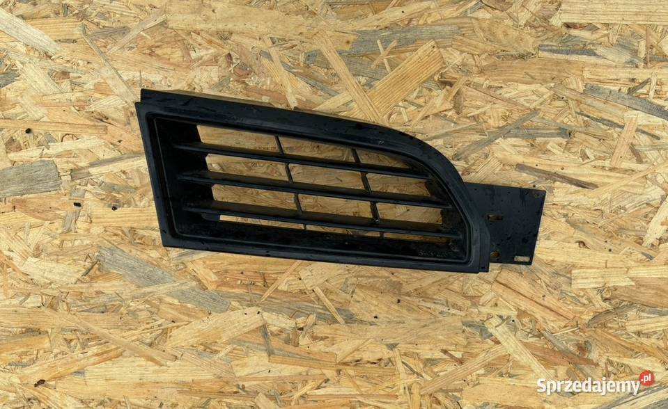 CARISMA LIFT NERKA GRILL PRAWY PRZÓD MR914636RH osobowe wielkopolskie Międzychód