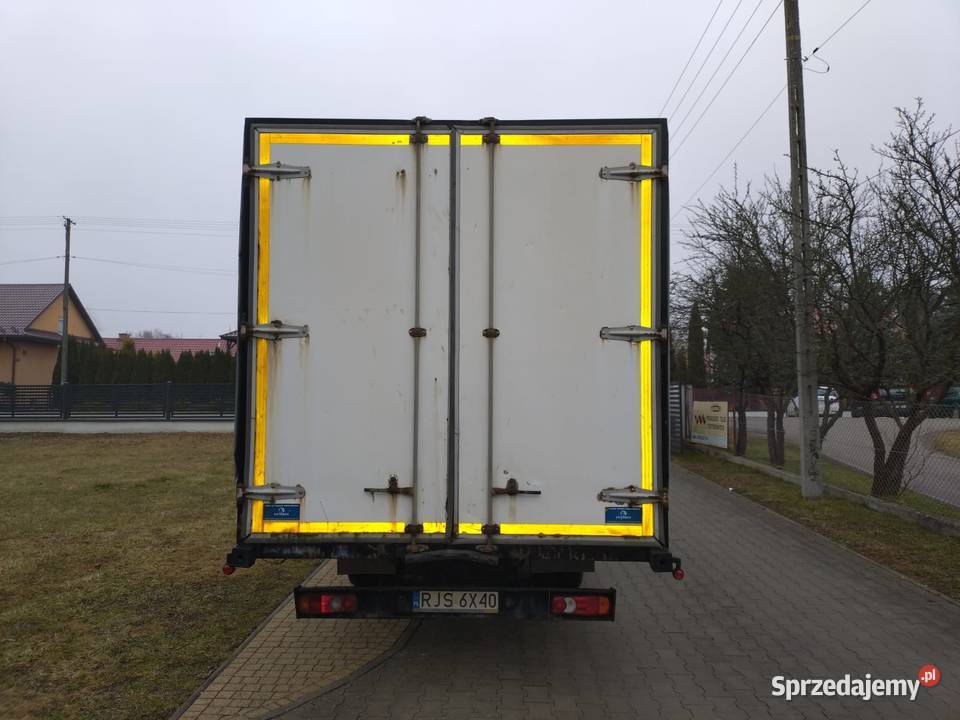 Mitsubishi FUSO Canter 3c15 plandeka 10 palet manualna Jasło