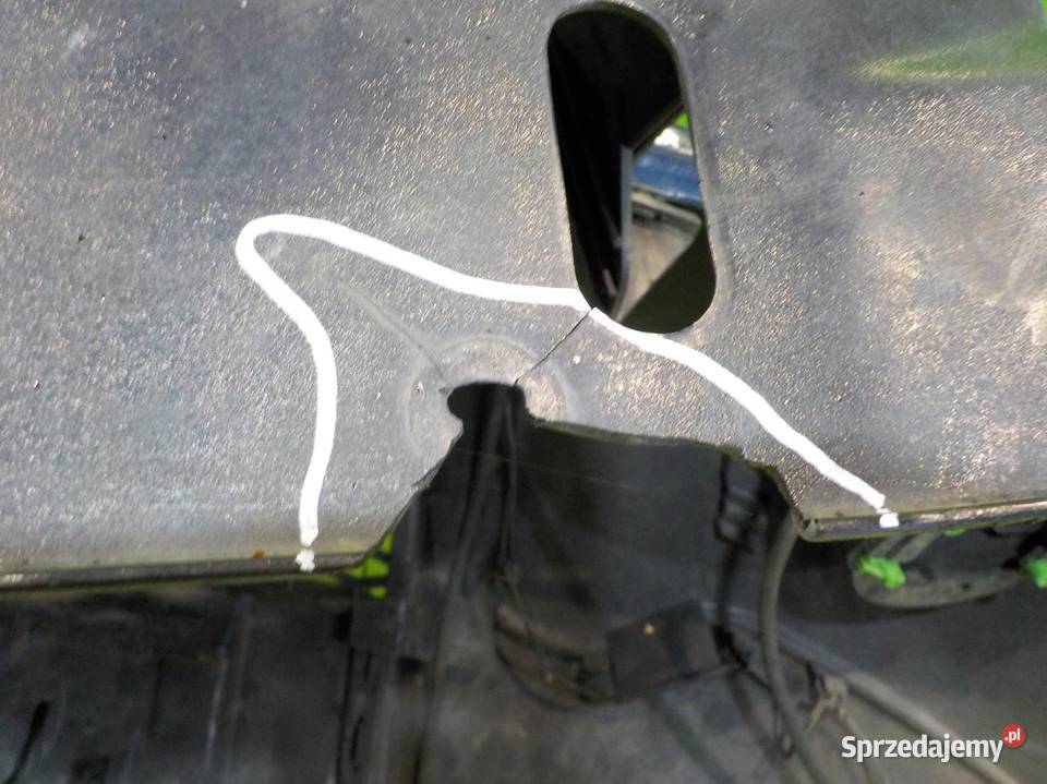 LAND ROVER FREELANDER II 22 TD4 10r zderzak osobowe Suków