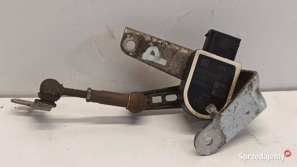 BMW 7 G11 CZUJNIK POZIOMOWANIA PRAWY TYŁ 6869138