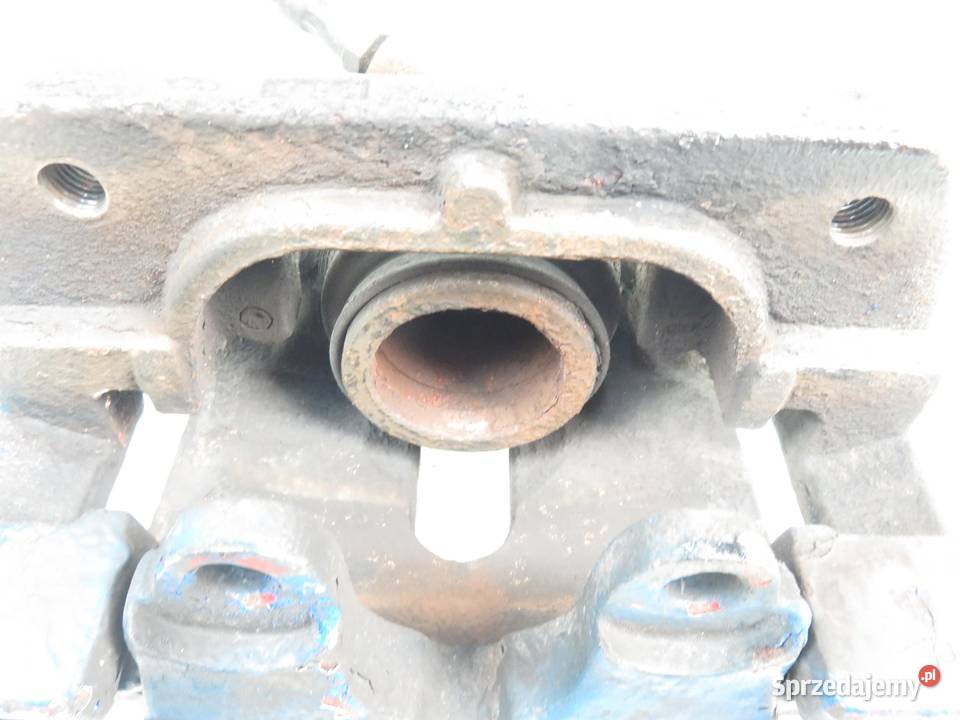 ZACISK PRAWY PRZÓD BMW E83 30 D osobowe małopolskie