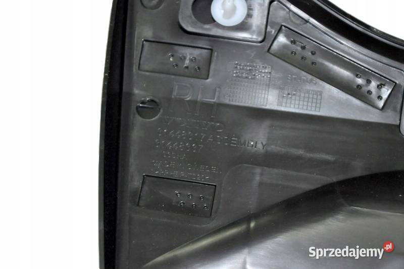 VOLVO C40 XC40 przednia prawa listwa nakladka Bielany Wrocławskie sprzedam