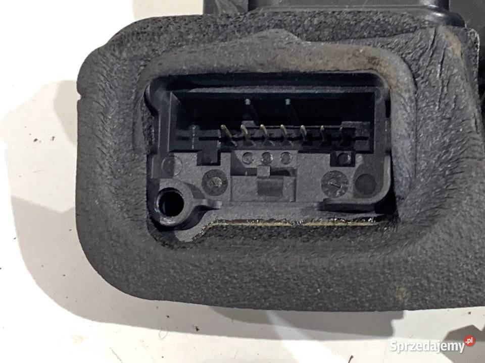 ZAMEK DRZWI PRAWY TYŁ SEAT TOLEDO IV Hatchback