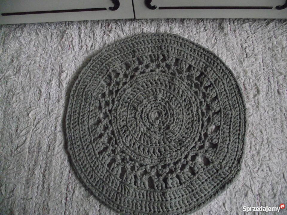 OKRĄGŁY DYWANIK W SZROŚCIACH rękodzieło Piła