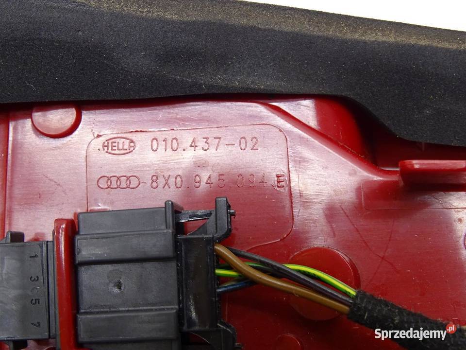 LAMPA PRAWA PRAWY TYŁ TYLNA 8X0945094E AUDI A1 Lampy tylne Lampy tylne