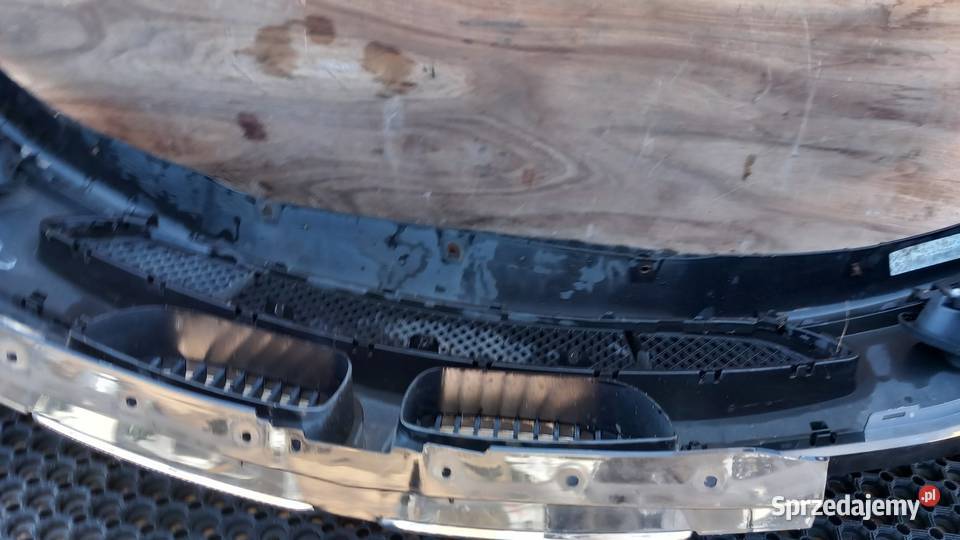 BMW 1 E87 ZDERZAK PRZÓD 4759 HALOGEN