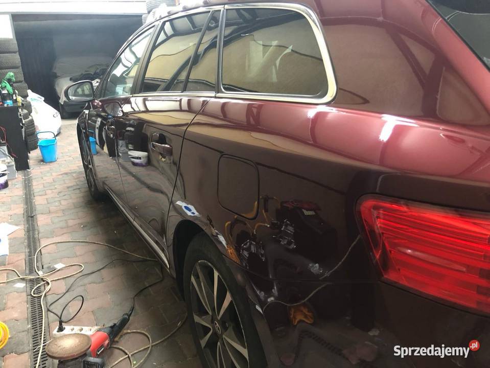 Toyota Avensis t27 kombi diesel Polski salon