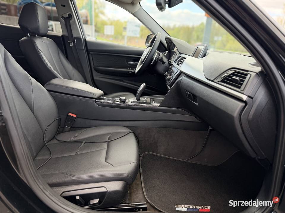 BMW 328i F30 MPakiet Szyberdach Czarna Skóra czarny