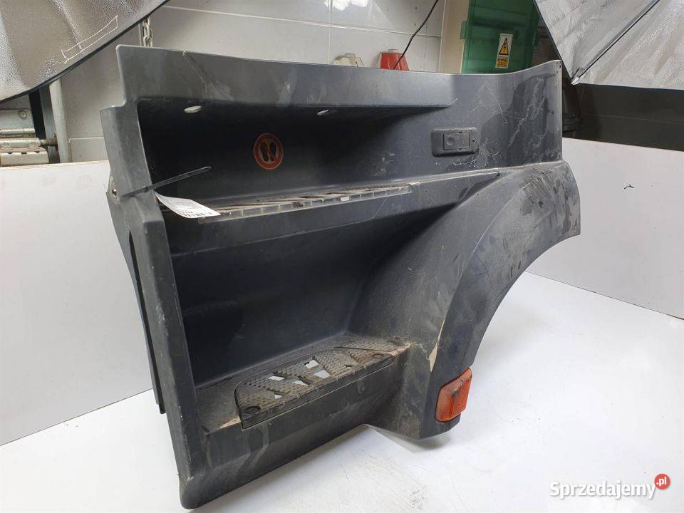 STOPIEŃ LEWY MERCEDES ACTROS 1945 A9616662201 Pozostałe Lipno