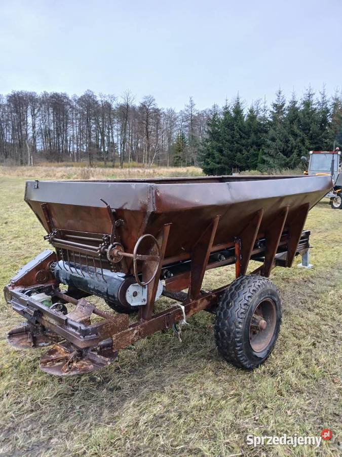 Rozsiewacz wapna rcw3piastwapniarka nieuszkodzony łódzkie Rzgów