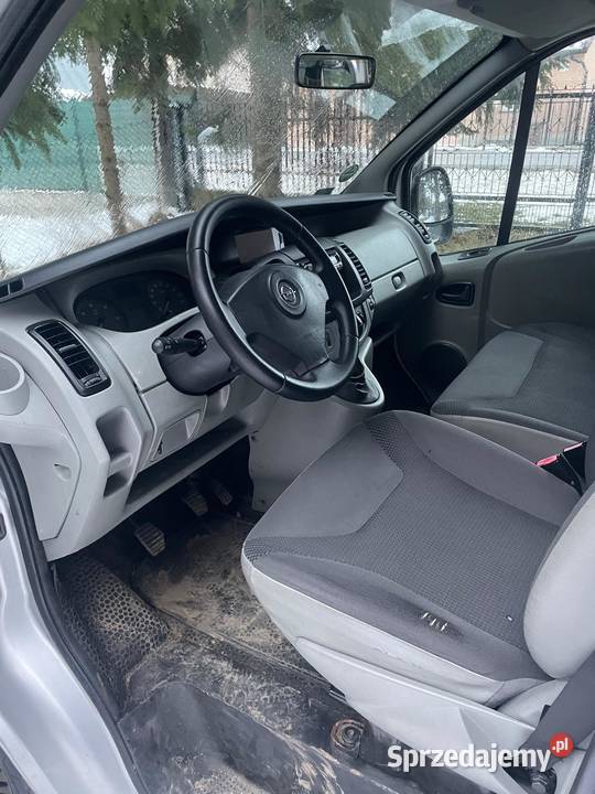 Opel Vivaro Raty Prywatnie 9os Minivan Wrocław sprzedam