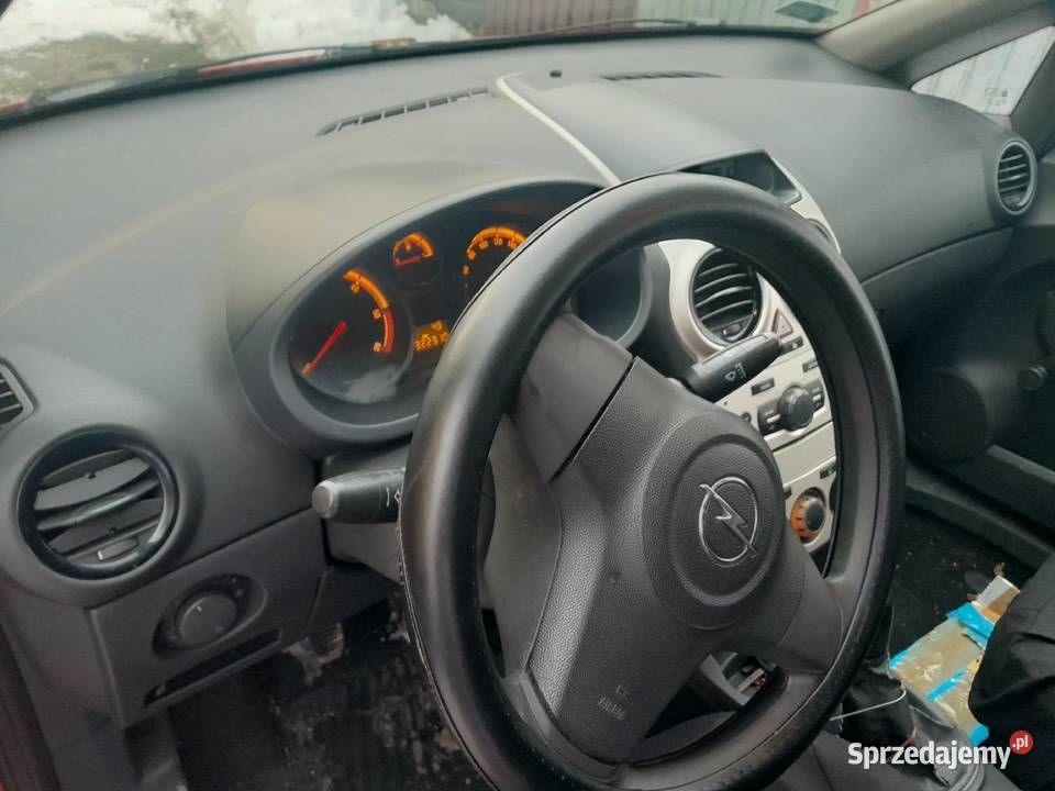 Opel corsa d wszystkie części osobowe Olszany sprzedam
