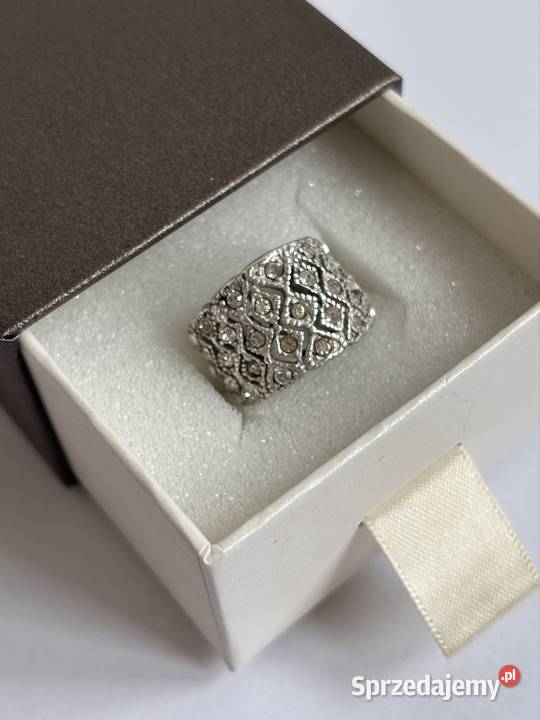 Vintage srebrny pierścionek z cyrkonią Bydgoszcz