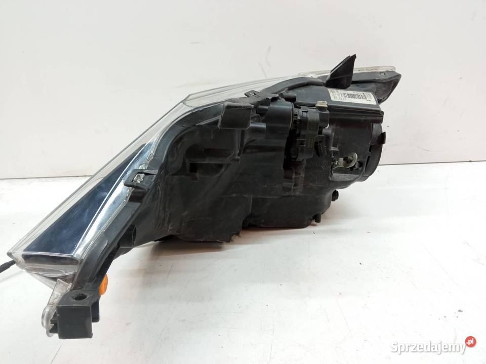 LAMPA PRZÓD PRAWA EU E18 8111002E21 Toyota Auris świętokrzyskie