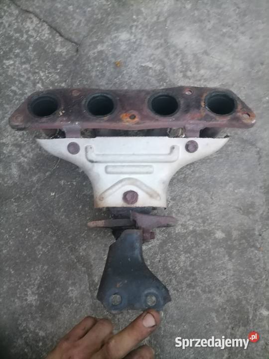 Toyata Avensis 18 d4d kolektor wydechowy Mostki