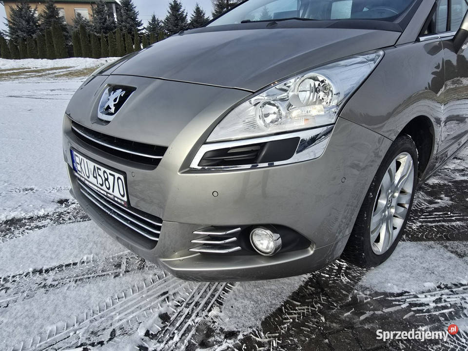Peugeot 5008 20hdi NaviHeadUP7 FoteliPanorama