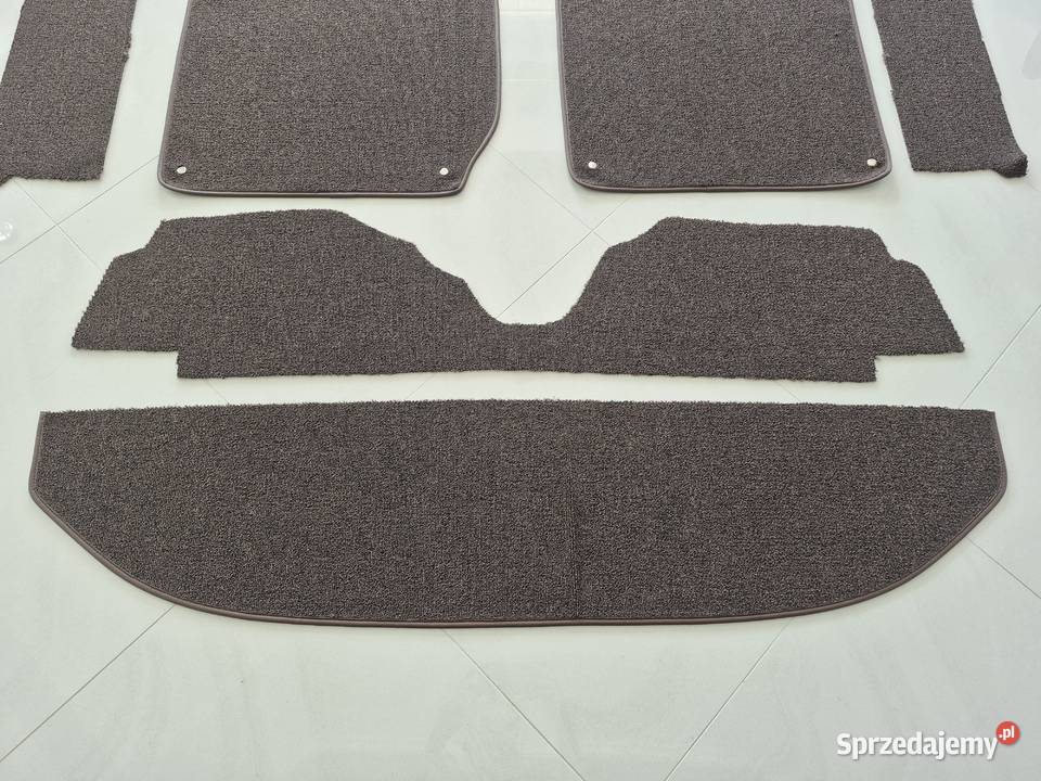 Komplet nowych dywaników wykładzin do sprzedam