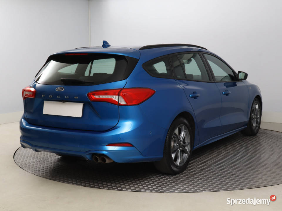 Ford Focus 15 EcoBoost asystent pasa ruchu Bielany Wrocławskie