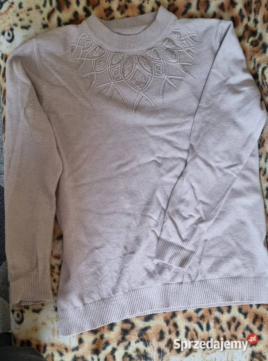 Beżowy sweter śląskie Zabrze