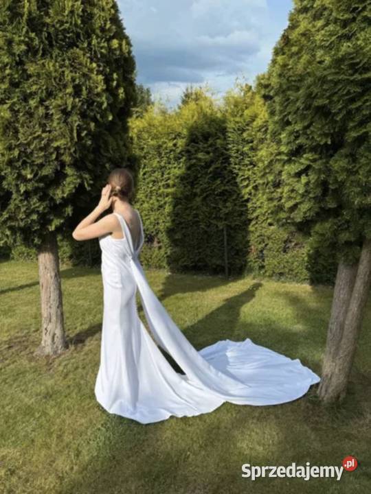Elegancka suknia ślubna z dopinanym trenem NOWA 68cm warmińsko-mazurskie Olsztyn sprzedam