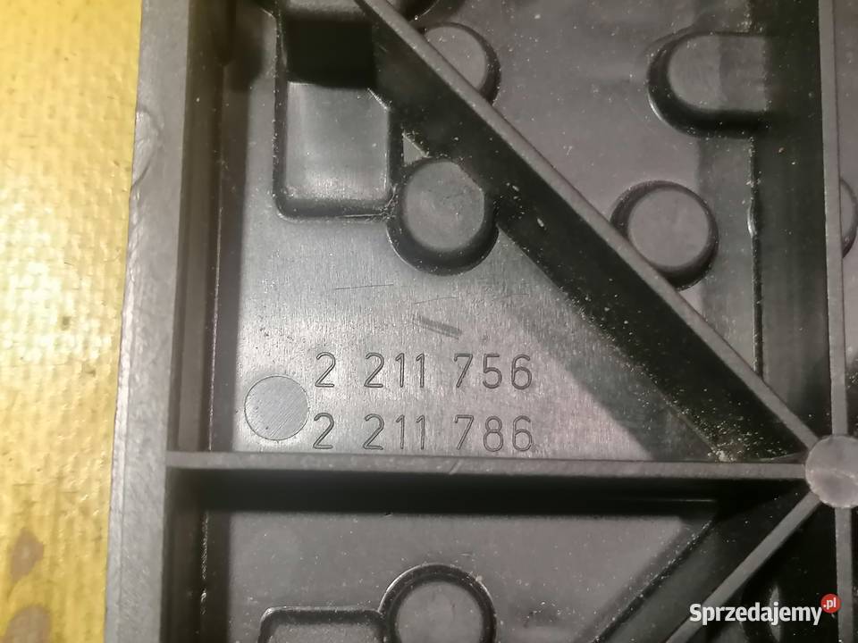 wkład żarówek lampy tył prawy 2211756 Citroen BX Piotrków Trybunalski