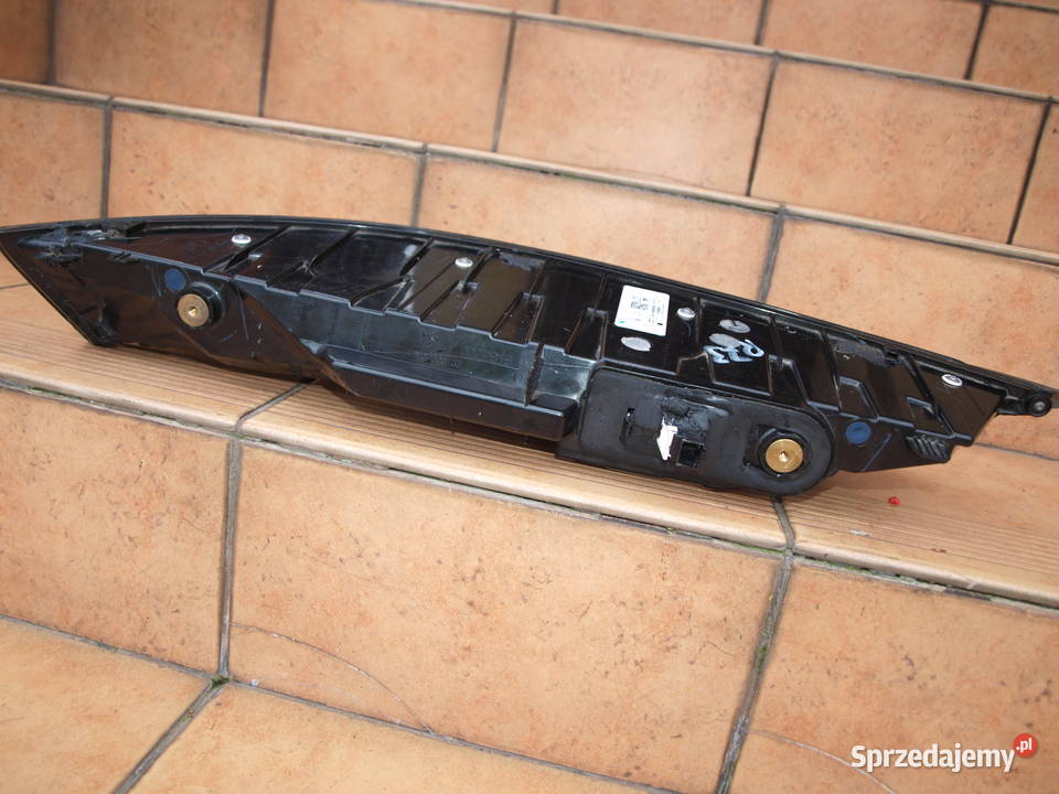 Citroen DS7 DS 7 Crossback lampa prawa tył Led Kalisz