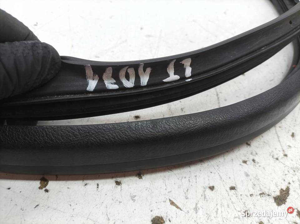 USZCZELKA DRZWI LEWY PRAWY TYŁ KOMPLET sprzedam