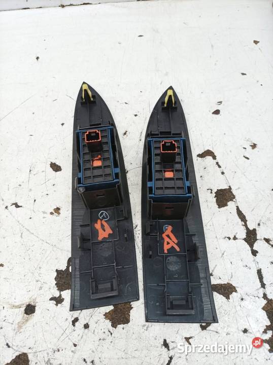 PRZEŁĄCZNIK SZYB TYŁ T27 7427105040 7427205050