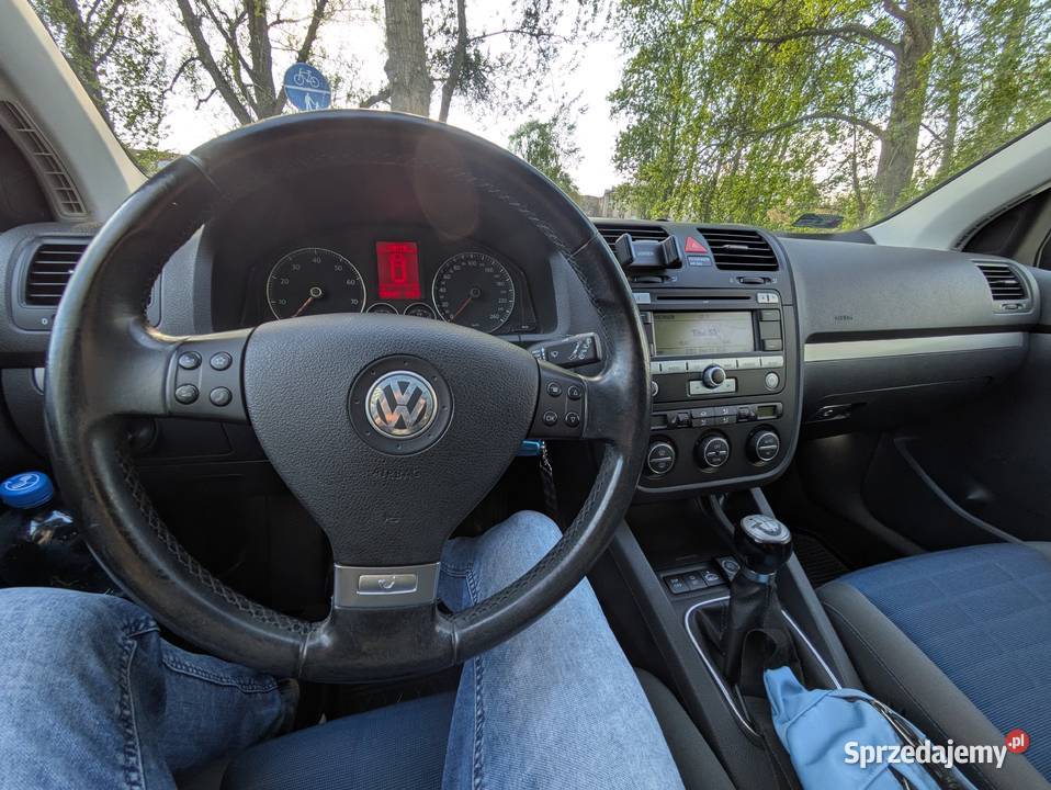 Volkswagen Golf V Tour 16 MPI Benzyna LPG Białystok