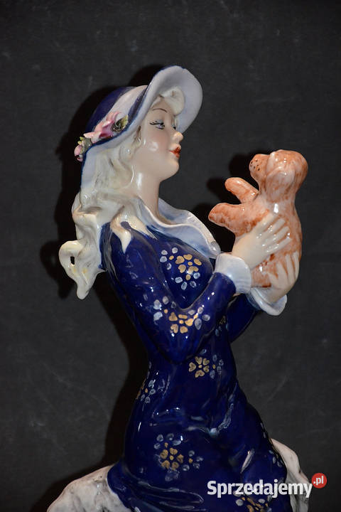 Porcelana Roceram figurka IRIS dama z pieskiem Środa Wielkopolska