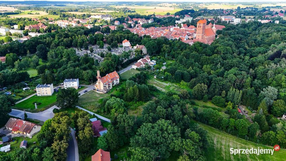 Działka inwestycyjna w mieście z mediami Reszel
