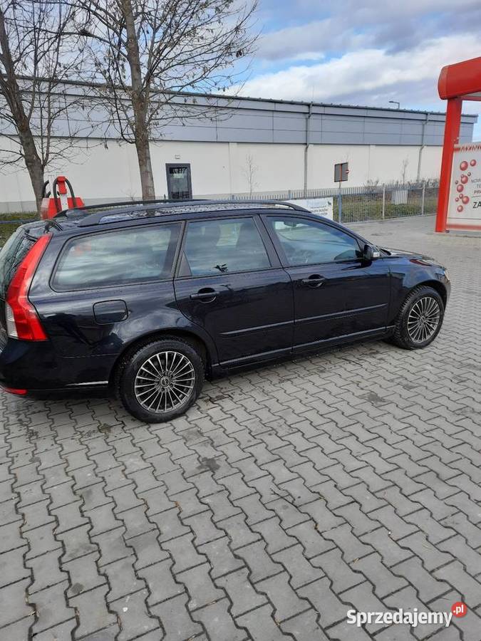 Volvo v50 20 diesel 136 koni ABS lubelskie Nieledew