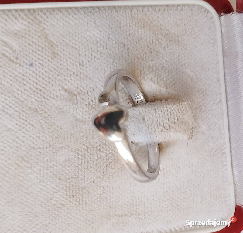pierścionek srebrny z serduszkiem 10 srebro podlaskie Suwałki