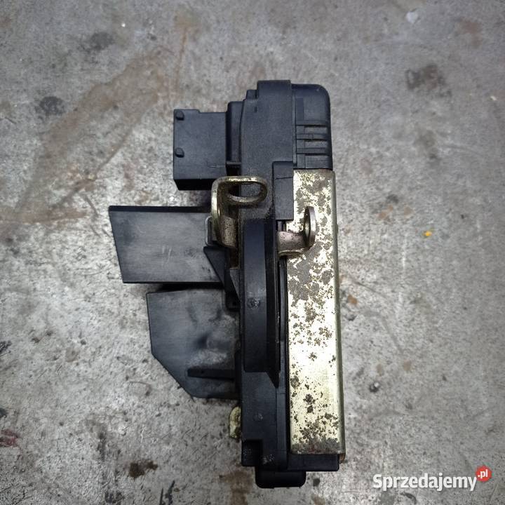 ZAMEK DRZWI LEWY PRZÓD OPEL VECTRA B 90585021 zachodniopomorskie Kamień Pomorski