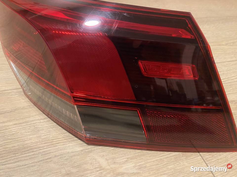 Lampa prawy tyl Vw golf VIII Jasienica