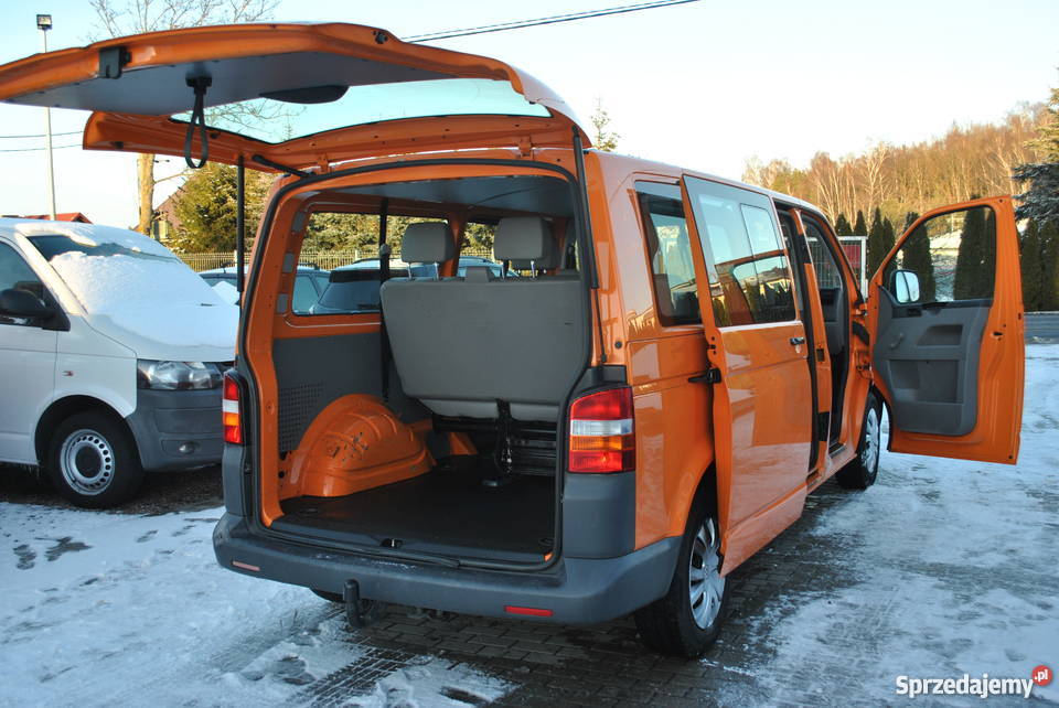 Volkswagen T5 Osobowy 9 Osób 19 TDI Hak Klima elektrochrom. lusterka boczne Sierakowice