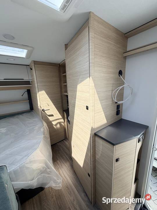 Przyczepa Kempingowa FENDT Caravan APERO 390 FH Bieruń