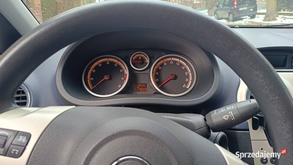 Opel Corsa d 12 benzyna szyberdach bagażnik Rok produkcji 2007 Kraków sprzedam